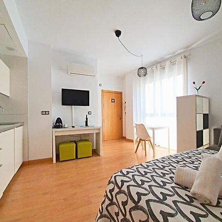Precioso Estudio Con Piscina Malaga Bagian luar foto
