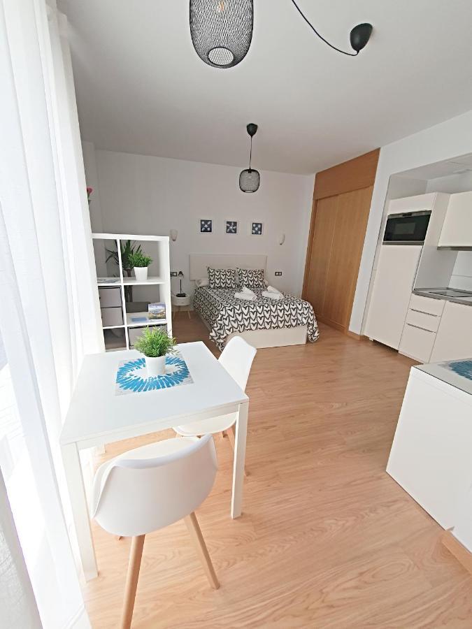 Precioso Estudio Con Piscina Malaga Bagian luar foto